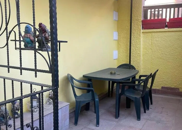 Apartment City Charm *